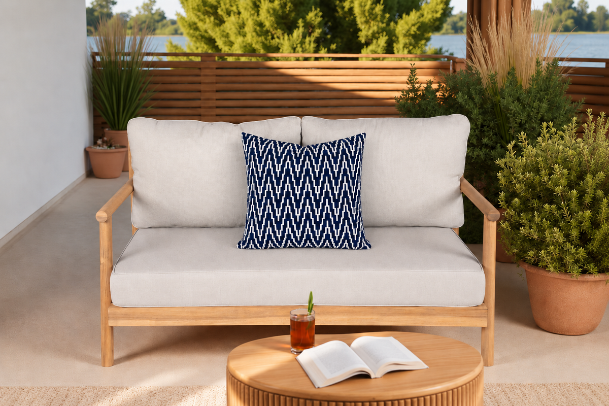 Outdoor Pillow Cover 20" x 20" - Running - Papyrus 01