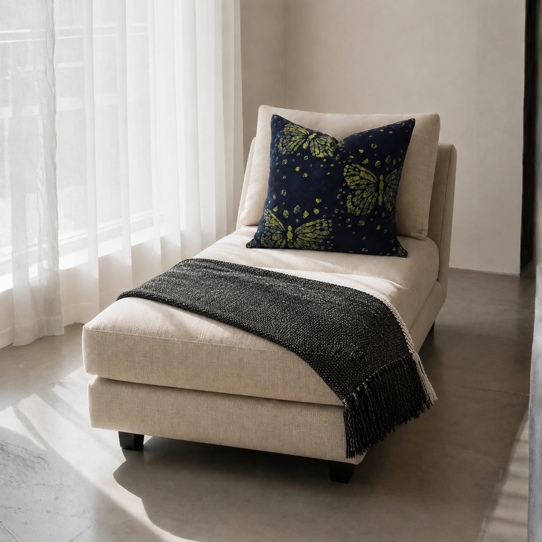 Square Pillow Cover 20" x 20" - Les Messagers FCL 7042-01 / Baron - Caviar 07