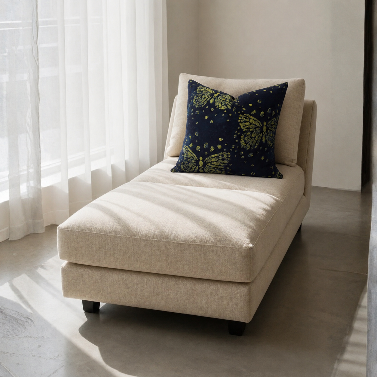 Square Pillow Cover 20" x 20" - Les Messagers FCL 7042-01 / Baron - Caviar 07