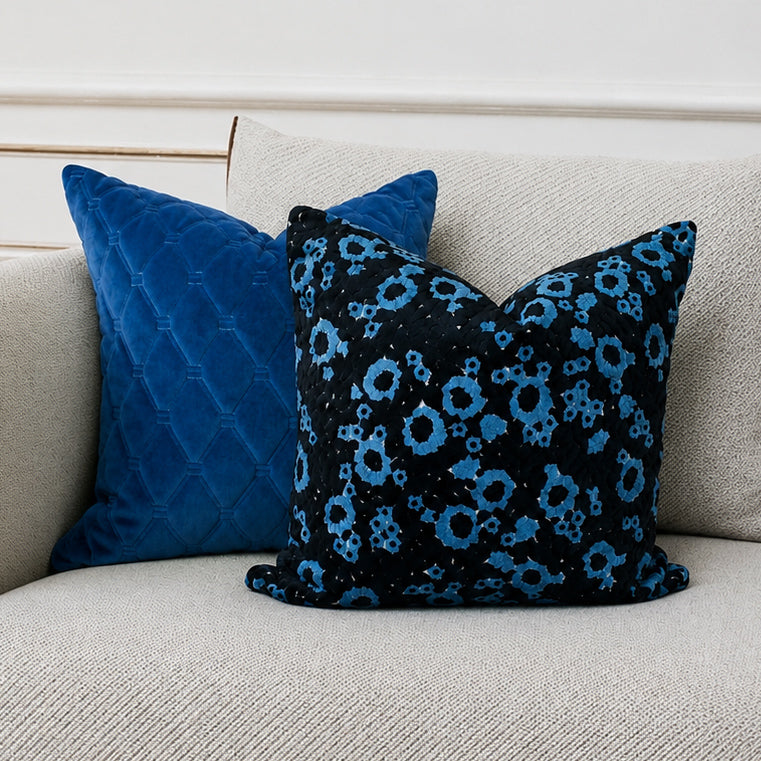 Square Pillow Cover 20" x 20" - Marais tresor 4 / Velvet - Chester 19