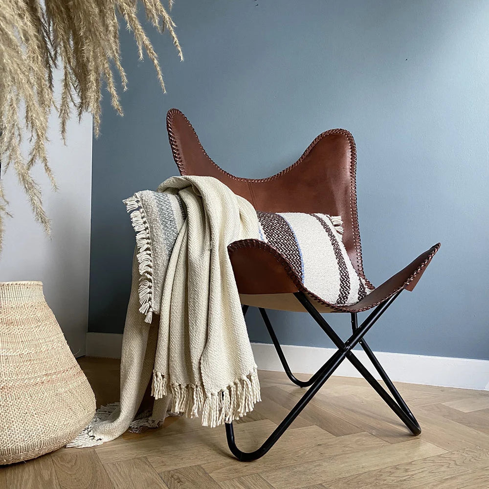 Throw - Clay white solid